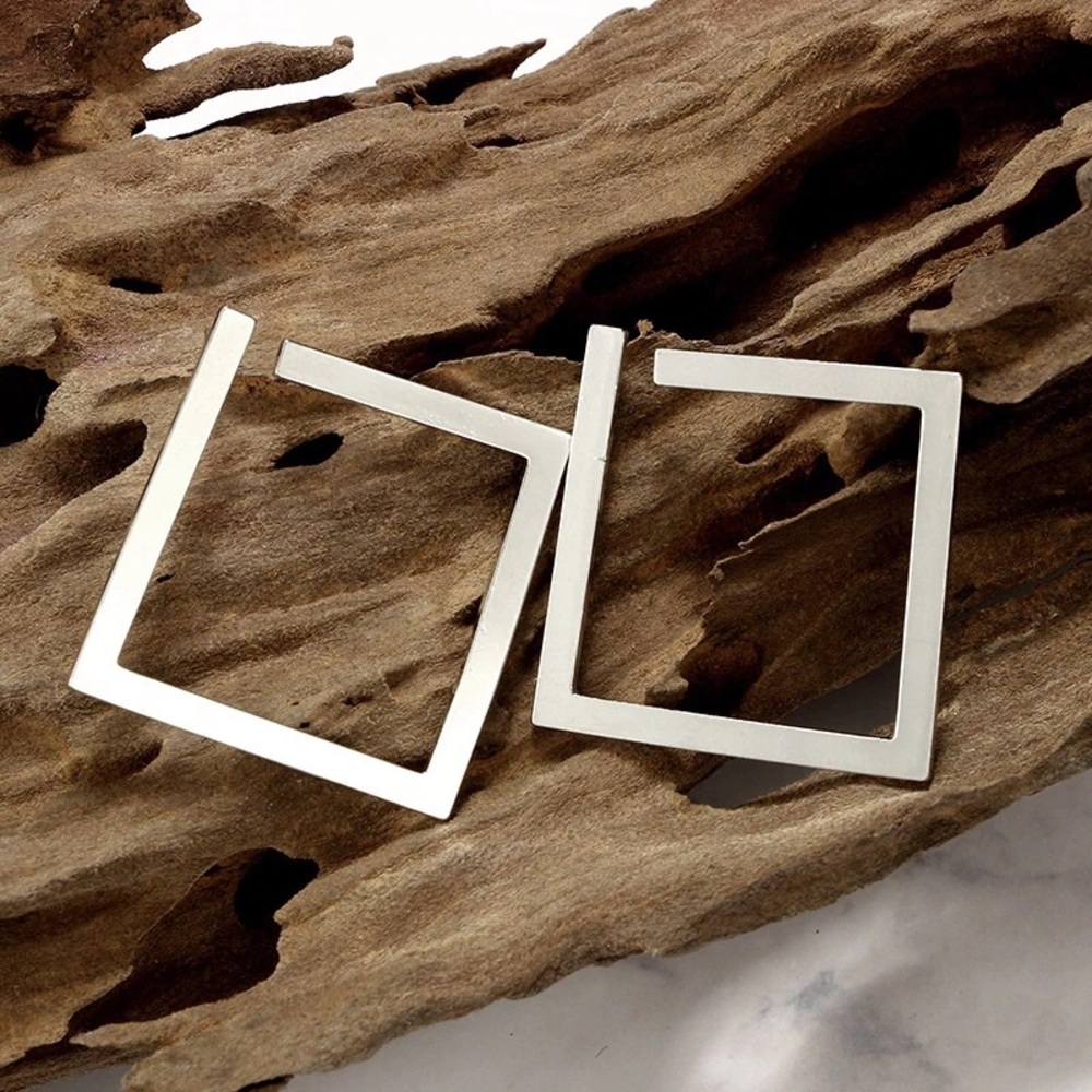 ✨ Vintage Square Drop Earrings